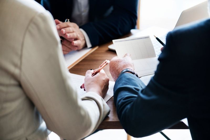 Services juridiques spécialisés